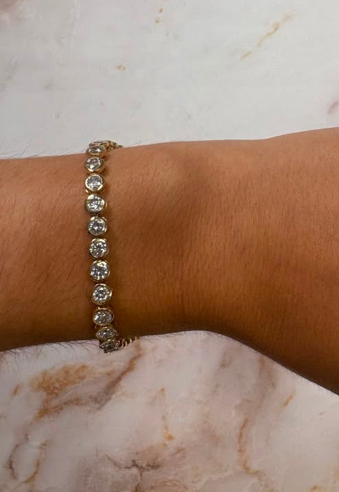 9.6 cttw bezel tennis bracelet