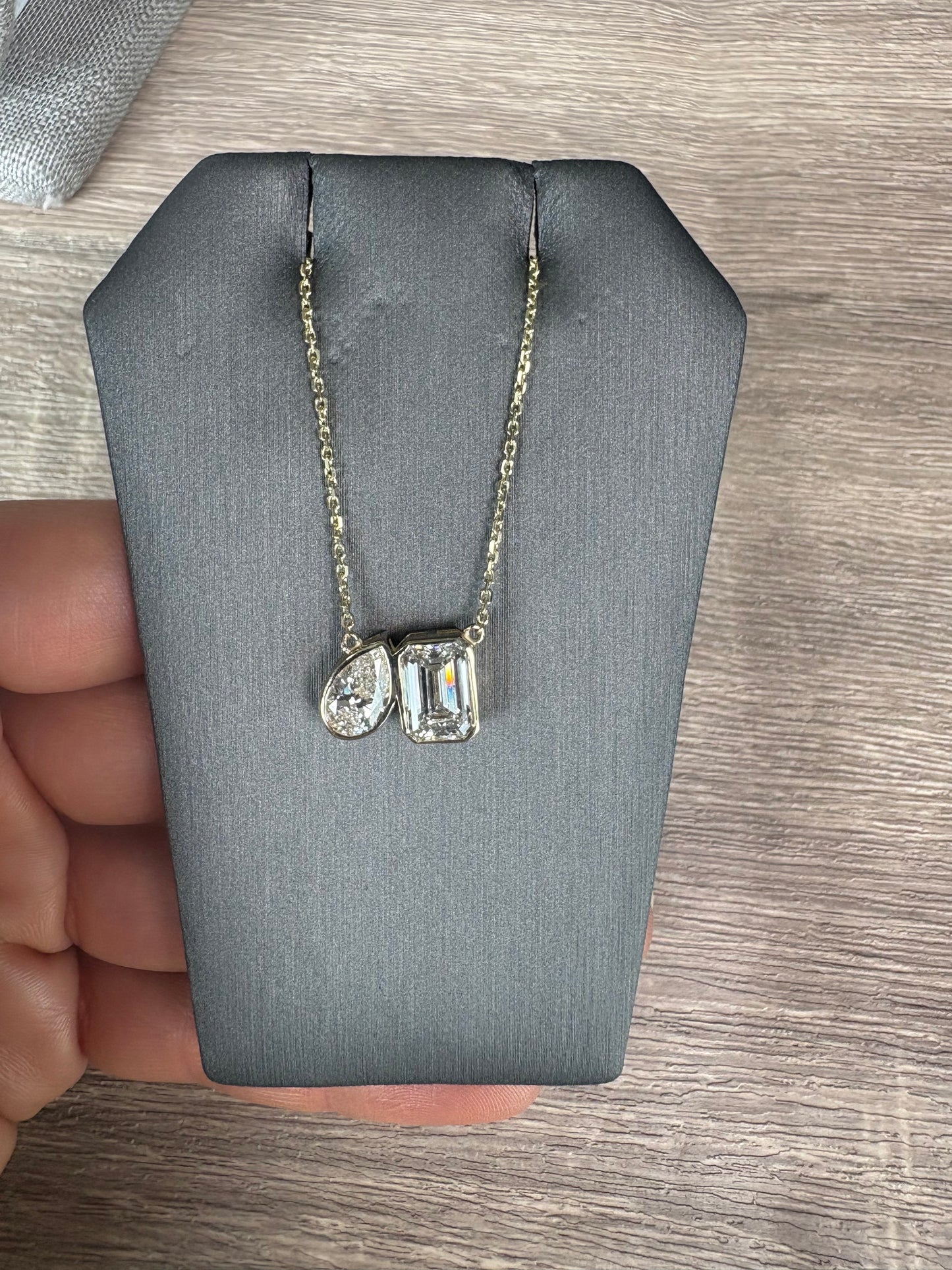 4 cttw Bezel Pear & Emerald Toi Et Moi Necklace