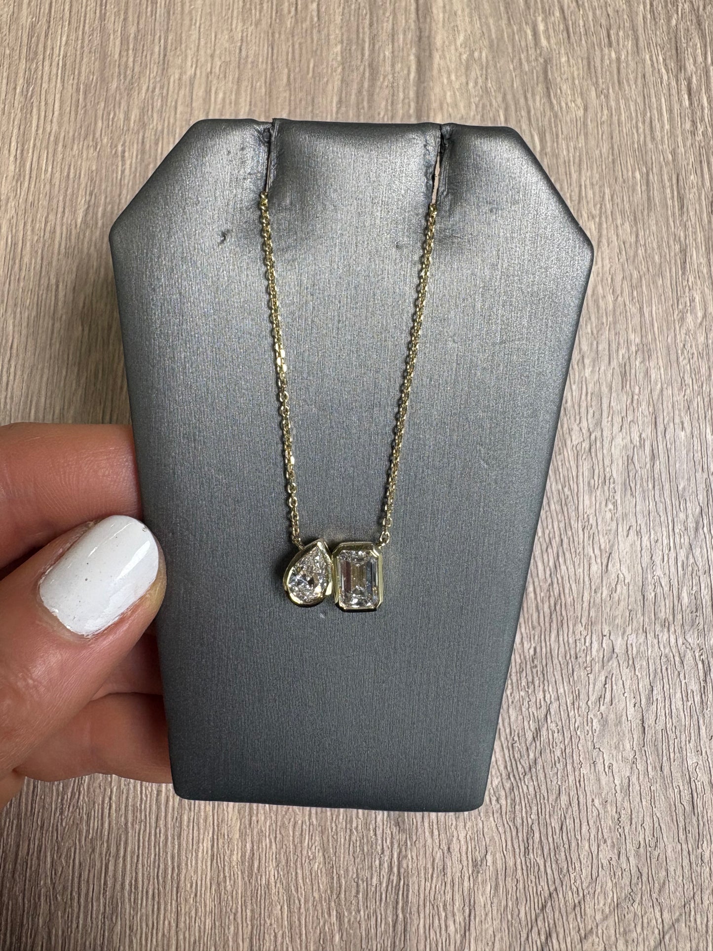 2 cttw Pear & Emerald Bezel Toi Et Moi Necklace