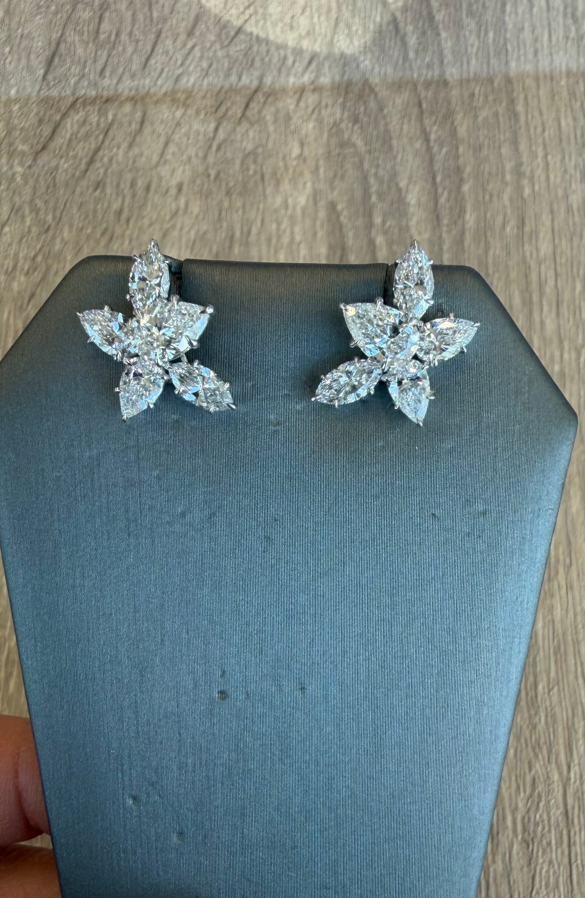 4.5 cttw pear cluster studs