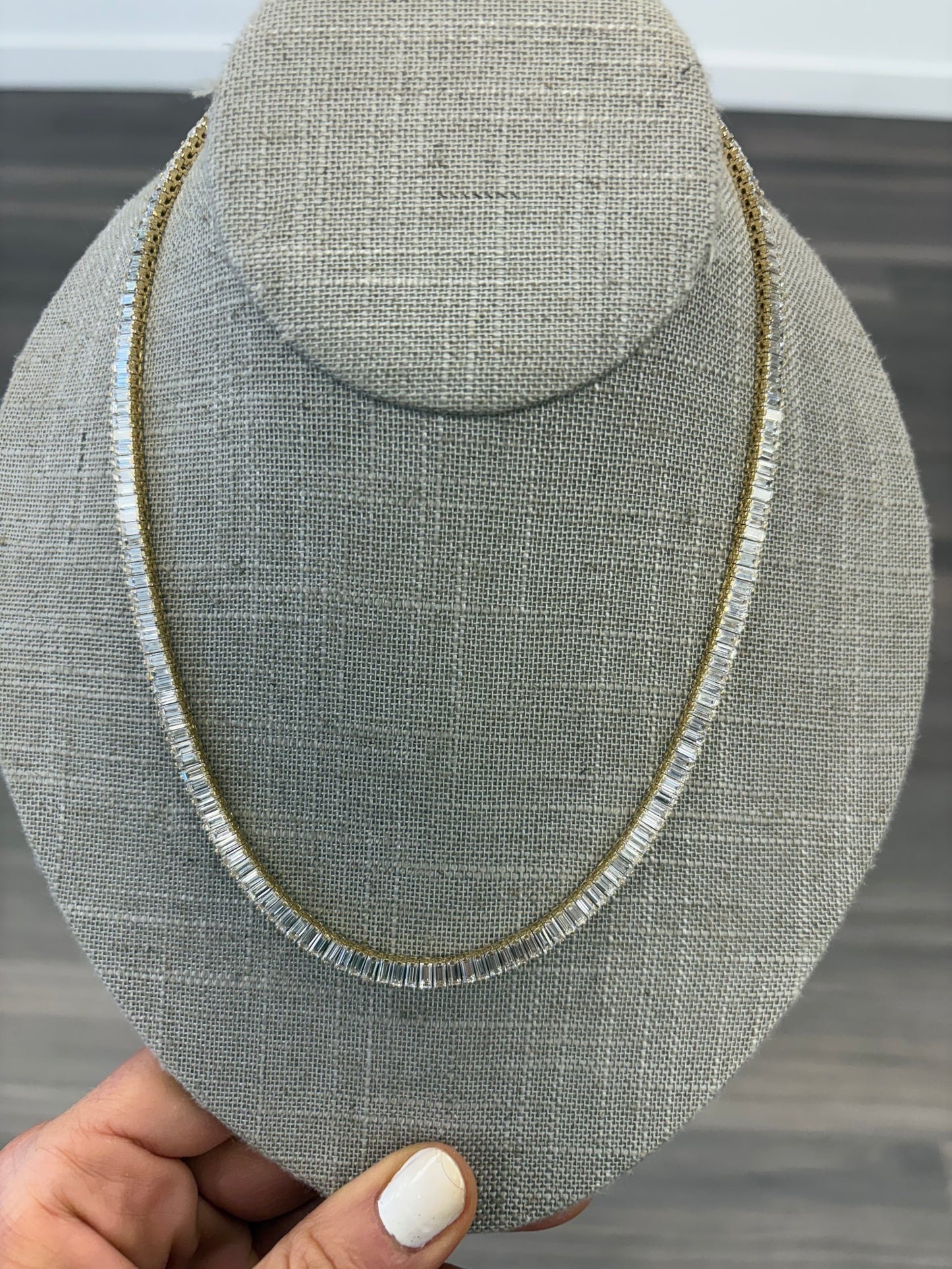 22 cttw 11 Pointer Yellow Gold Baguette Tennis Necklace