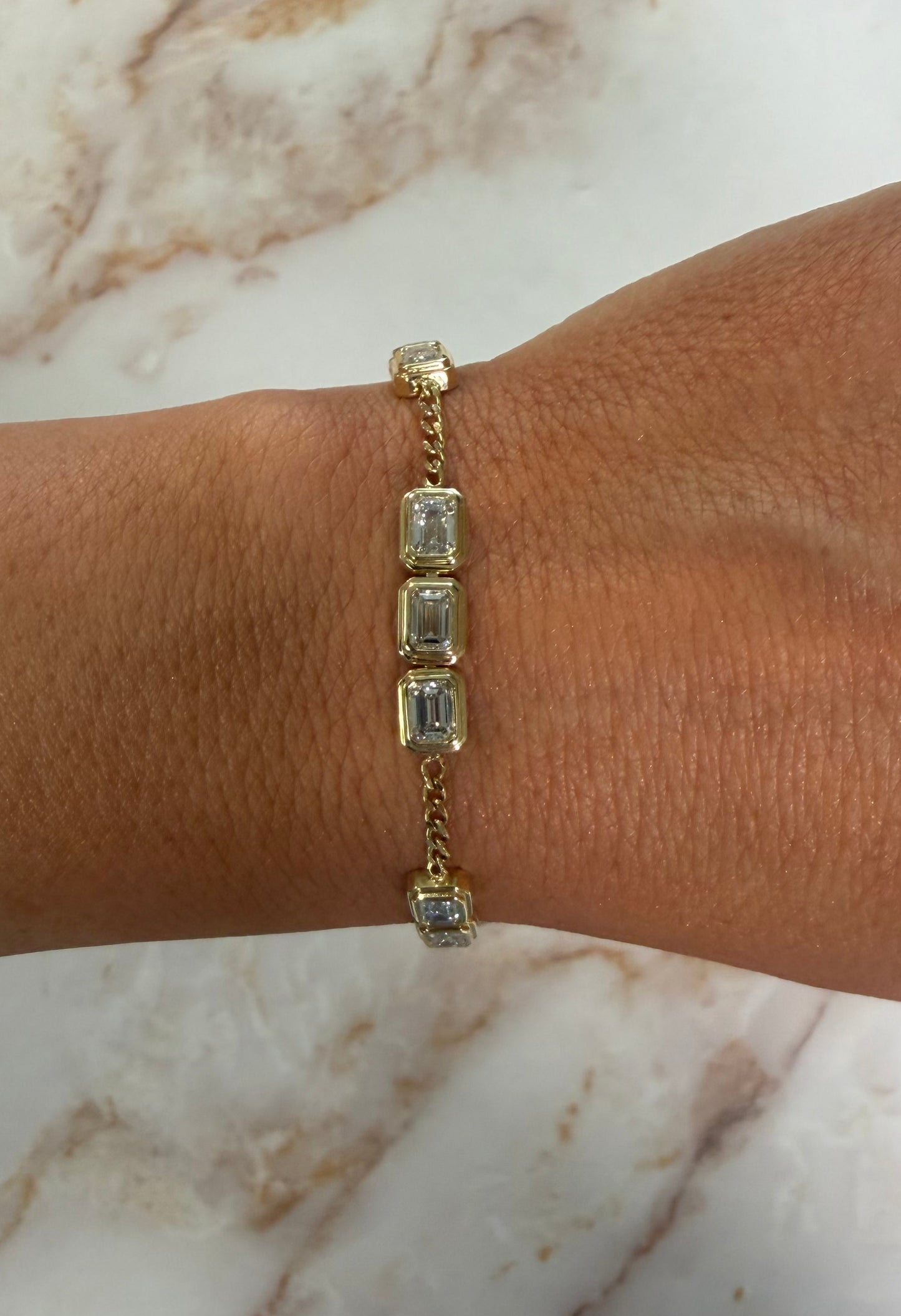 3.87 cttw double bezel emerald bracelet
