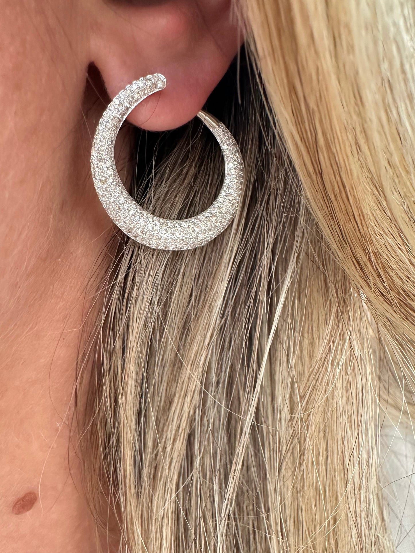 1.5 cttw natural pave diamond front facing hoops