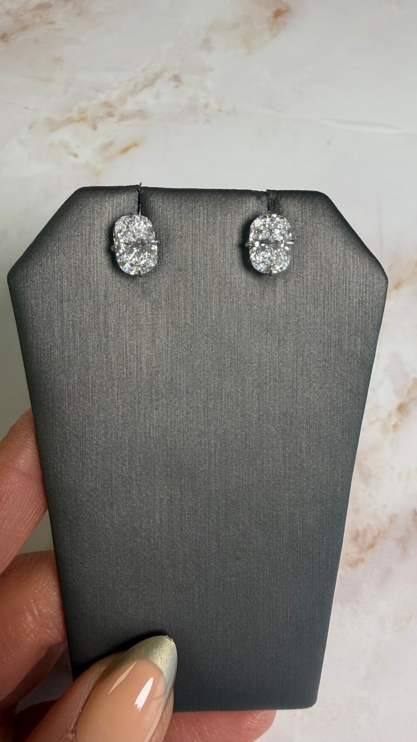4 cttw cushion studs