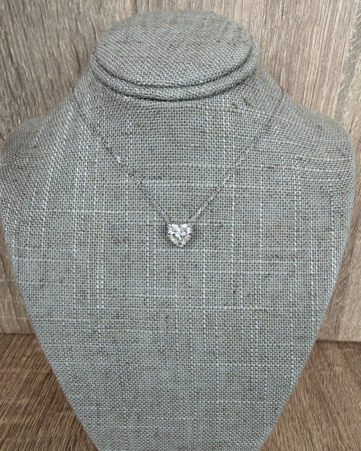 2 ct heart solitaire necklace