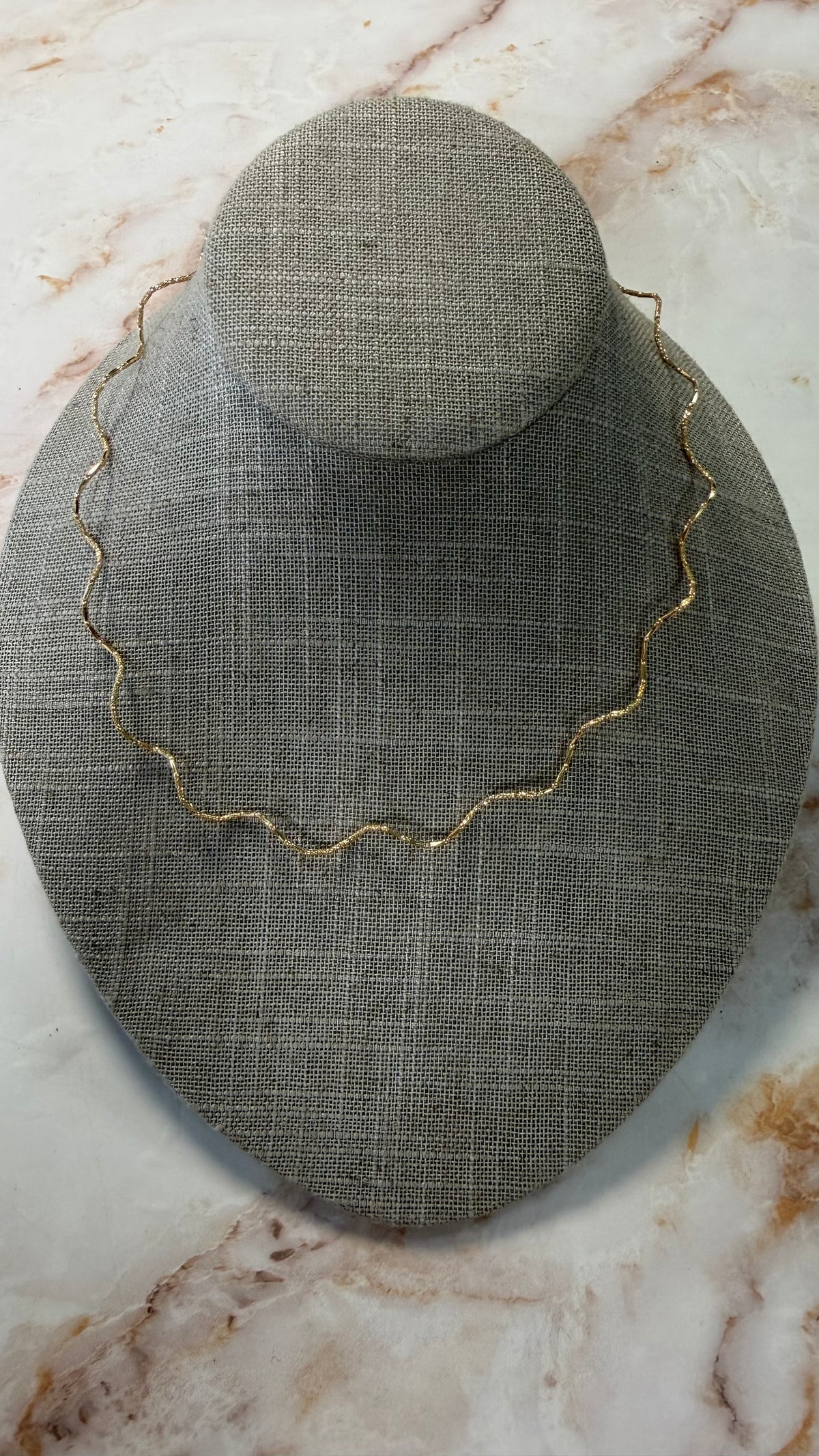 18k yellow gold wave necklace