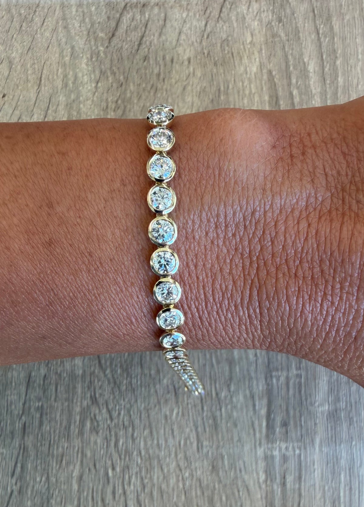 10.29 cttw round bezel tennis bracelet