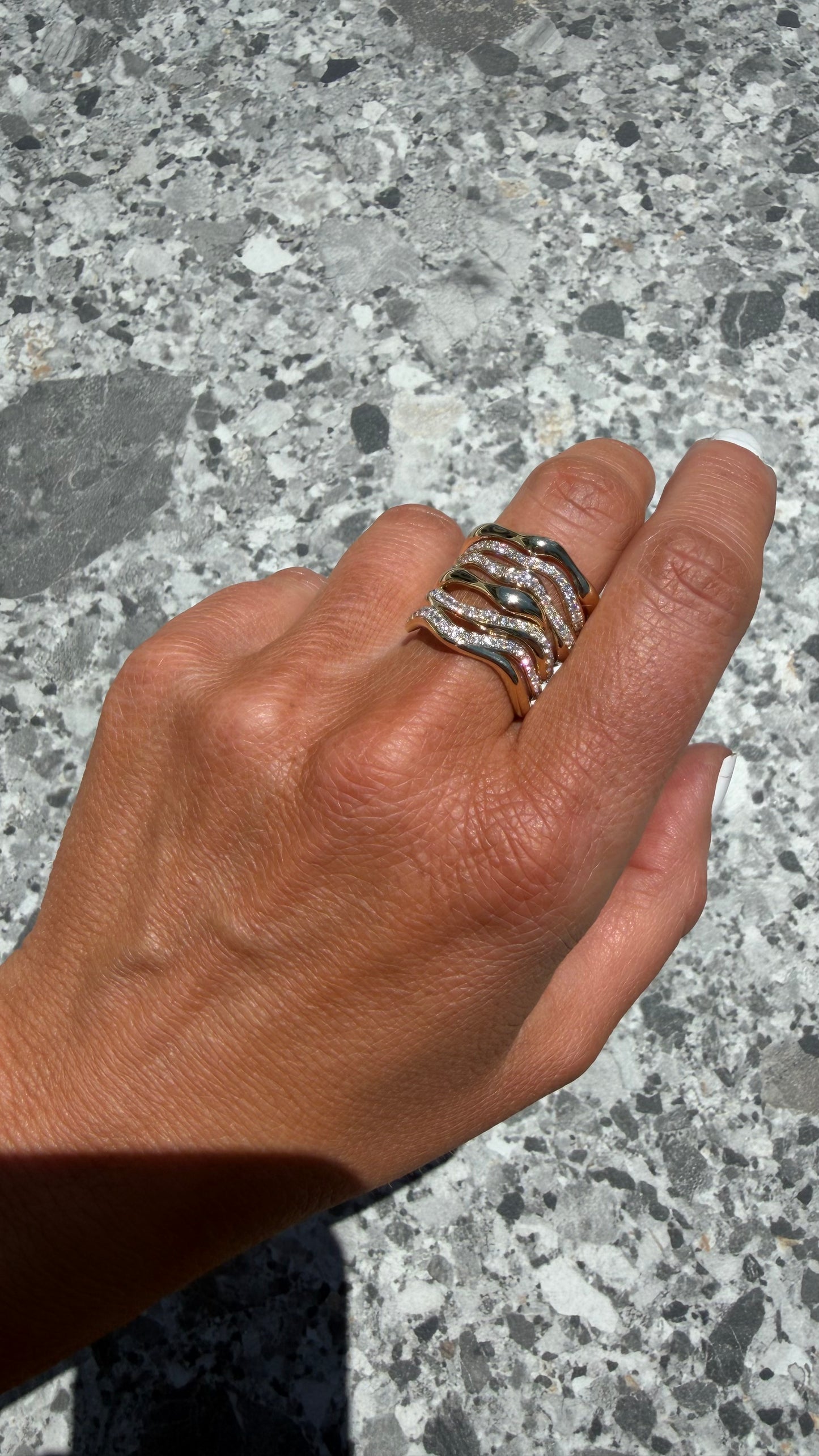 1 cttw 6 row ring