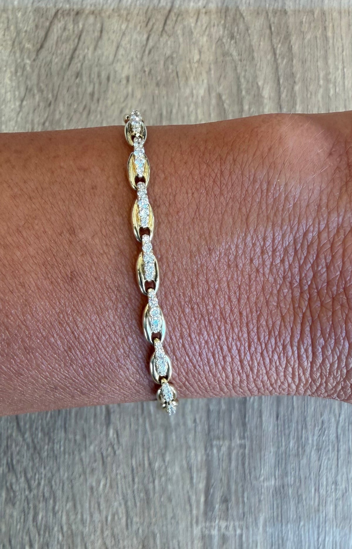 1 cttw yellow gold diamond link bracelet