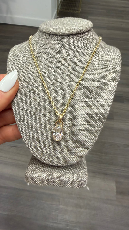 3 ct bezel oval on yellow gold chain