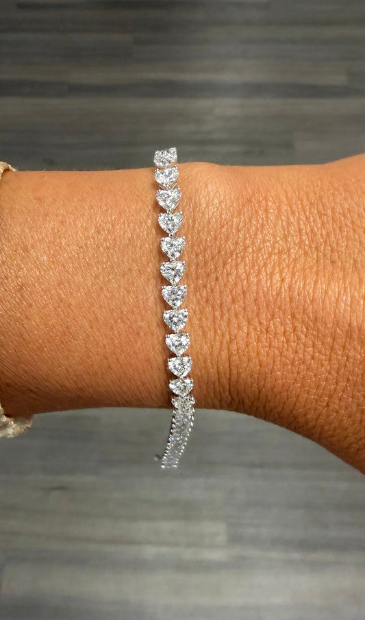 11.32 cttw heart tennis bracelet