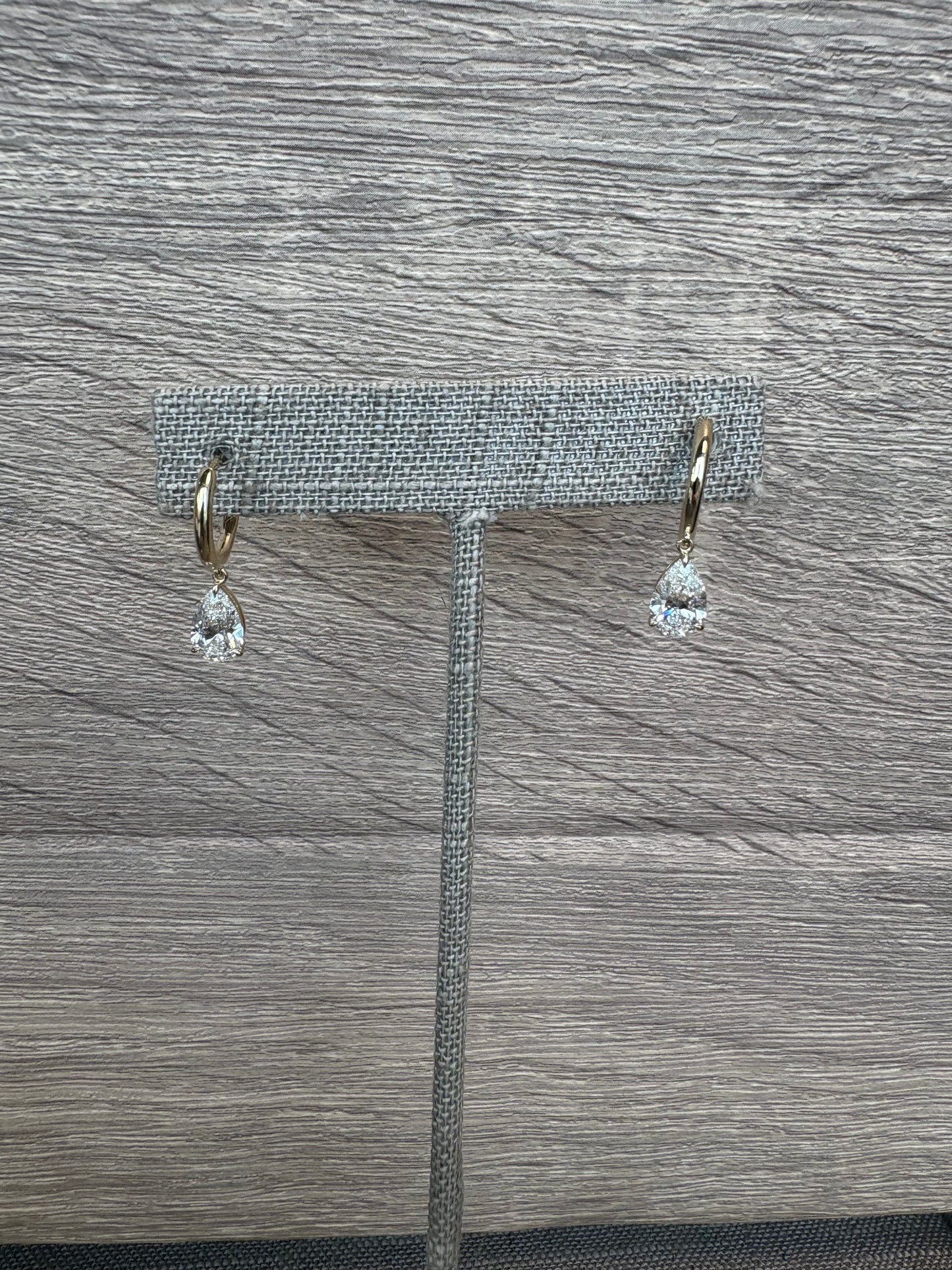 2 cttw Yellow Gold Pear Drop Earrings