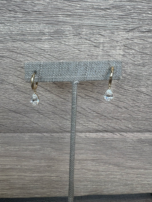 2 cttw Yellow Gold Pear Drop Earrings