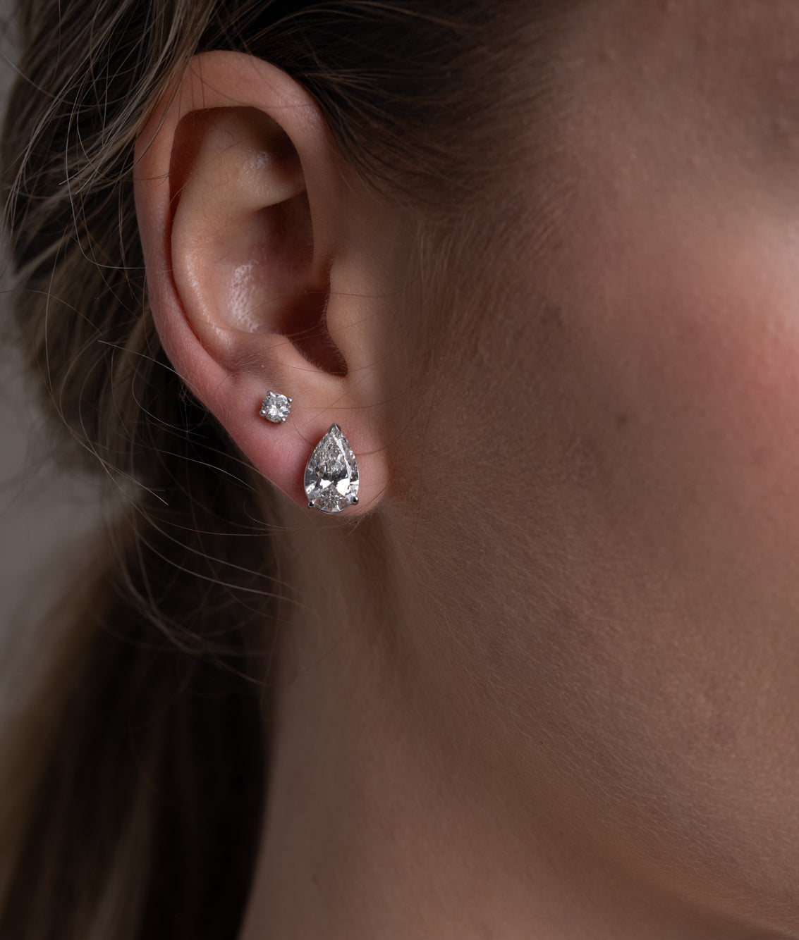 4 cttw Pear Studs