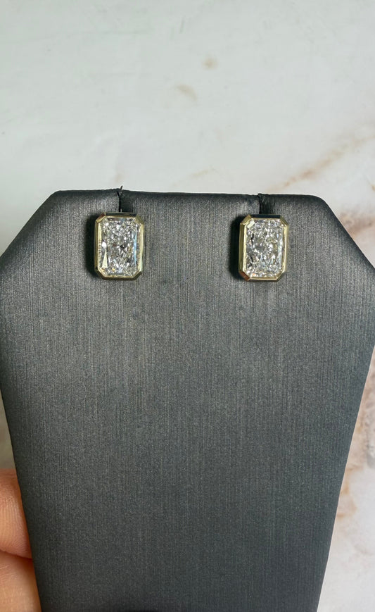 3.12 cttw bezel radiant studs