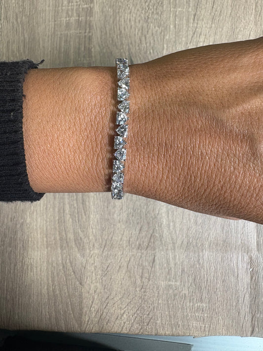 10.70 cttw Up & Down Heart Tennis Bracelet