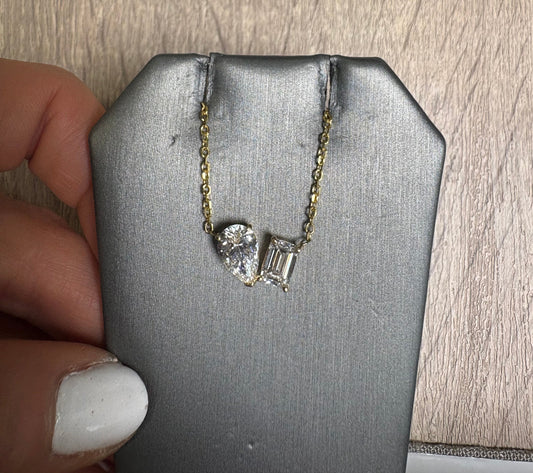 2 cttw Pear & Emerald Tou Et Moi Yellow Gold Necklace