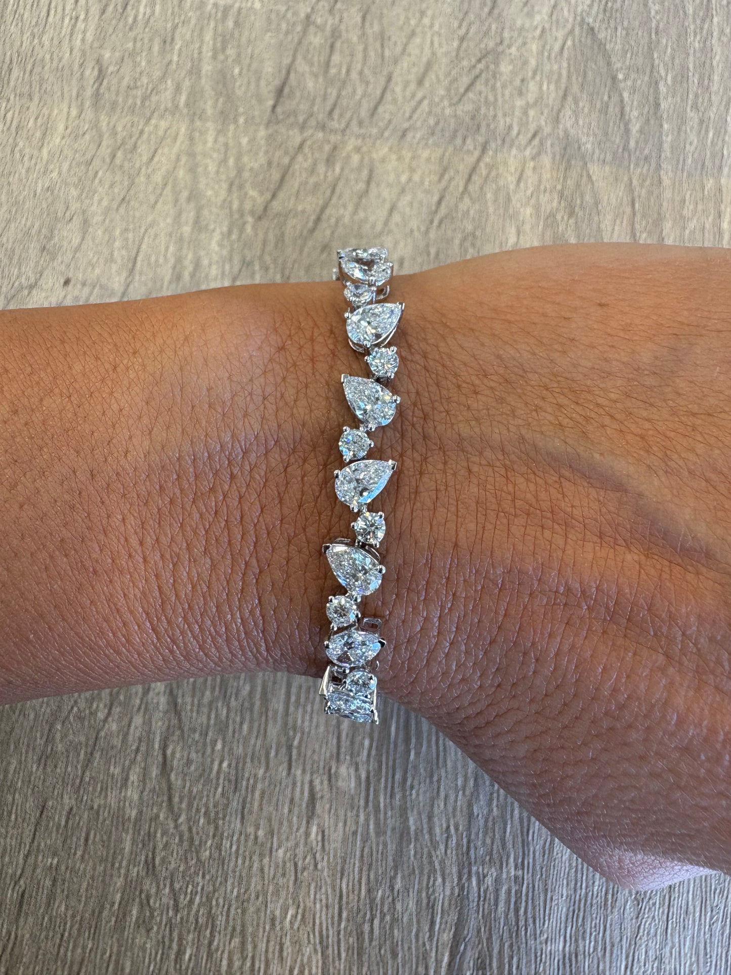 13.83 cttw round and pear tennis bracelet