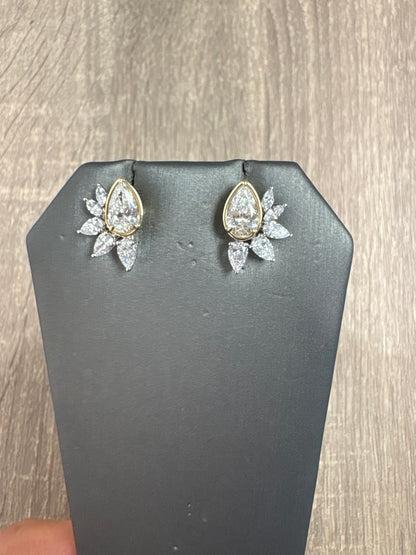 3.59 cttw pear bezel stud with pear jacket