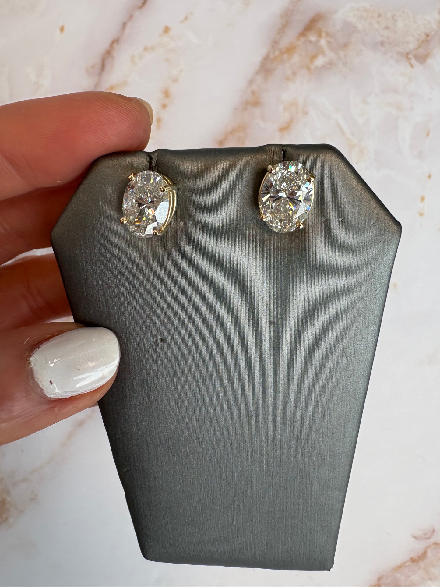 6 cttw yellow gold oval studs