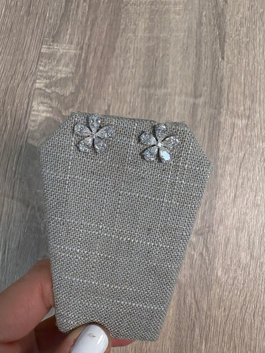 6.33 cttw Flower Studs