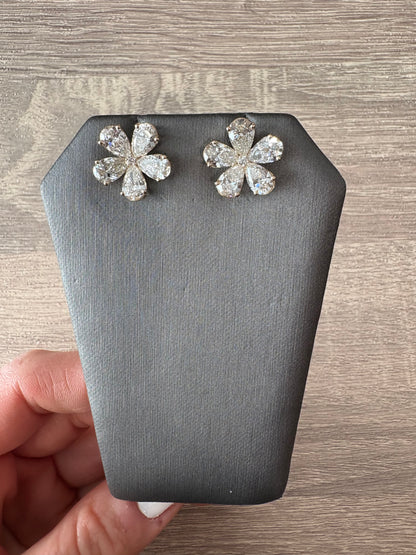 6.26 cttw Flower Studs Yellow Gold