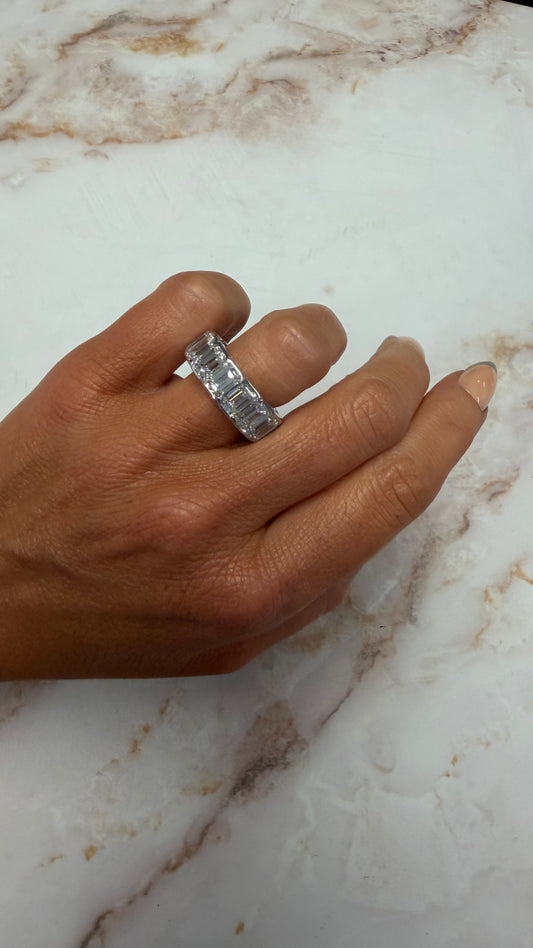 15.37 cttw (1 ct each) half bezel emerald eternity band