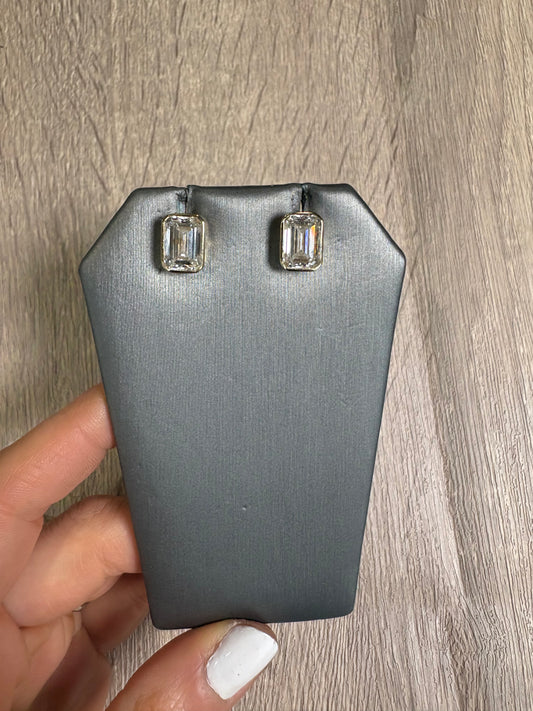 6 cttw Emerald Bezel Studs