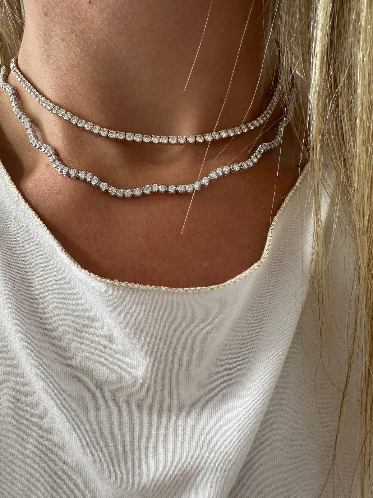 3 cttw halfway wavy tennis necklace