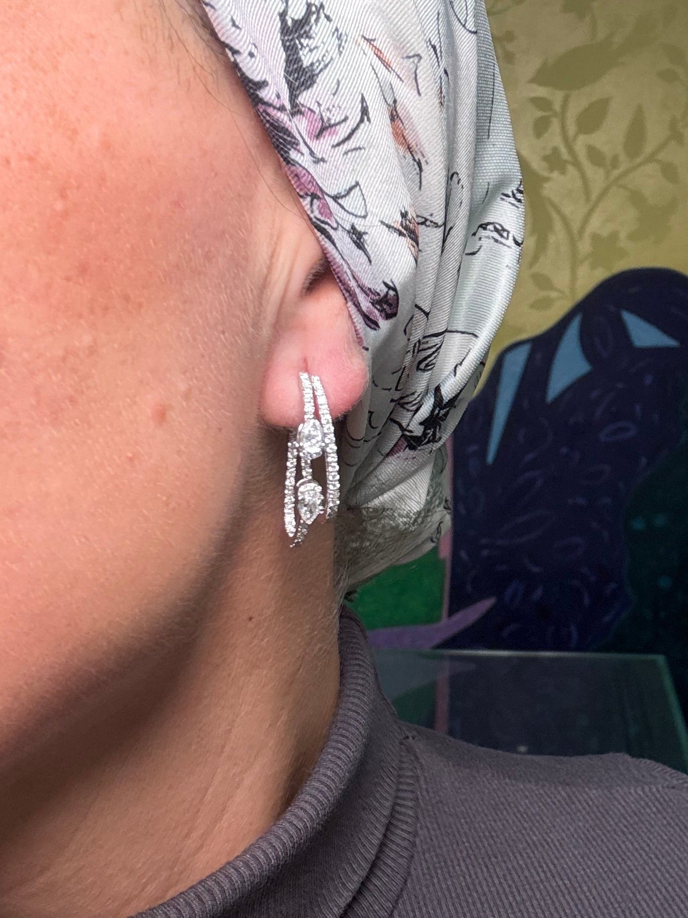 2.47 cttw double hoop earrings