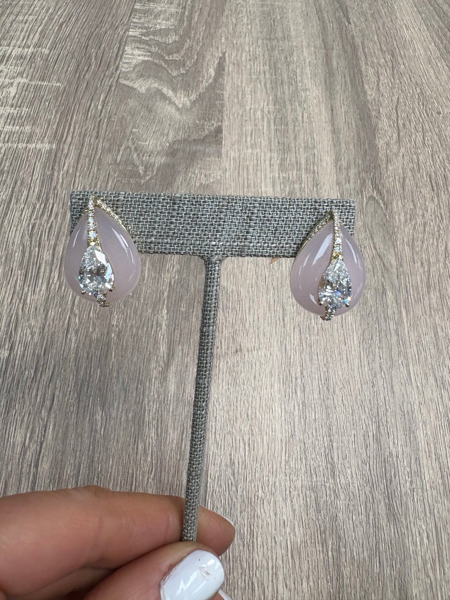 2 cttw Pear Center Pink Mother of Pearl Earrings