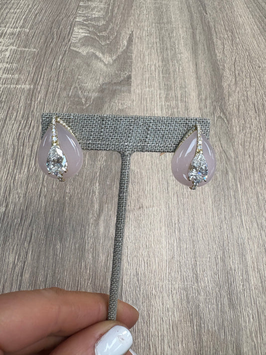 2 cttw Pear Center Pink Mother of Pearl Earrings