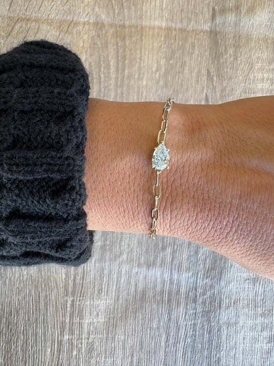 1 ct Pear On Paperclip Chain