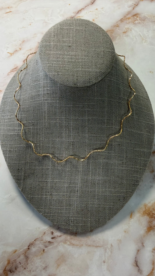 18k yellow gold wave necklace
