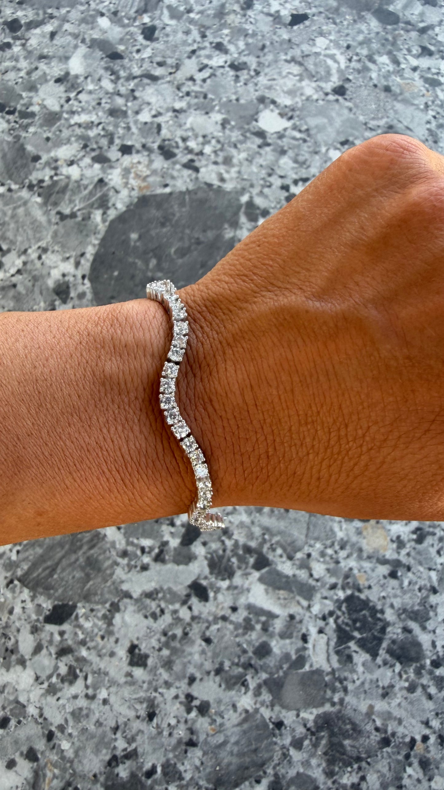 6 cttw wave tennis bracelet