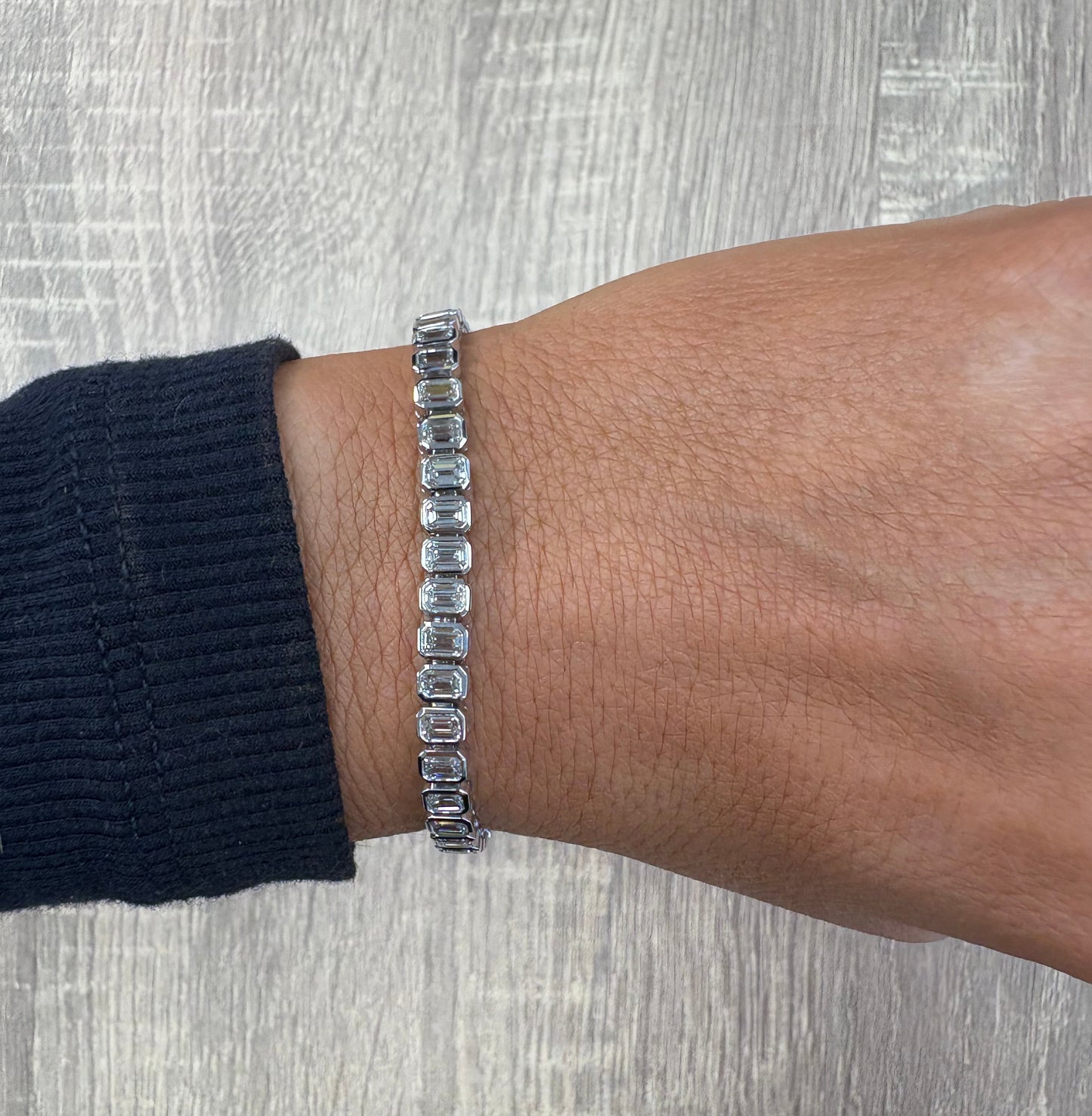 9.45 cttw Emerald Bezel White Gold Tennis Bracelet