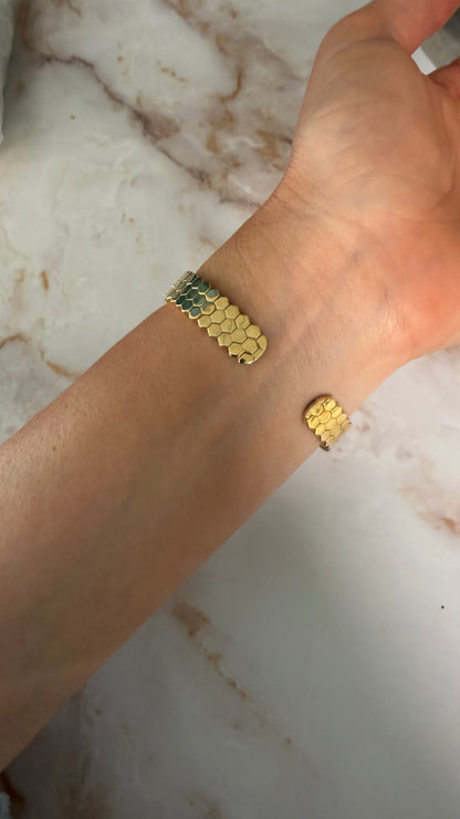 2.17 cttw pave diamond hexagon yellow gold bangle
