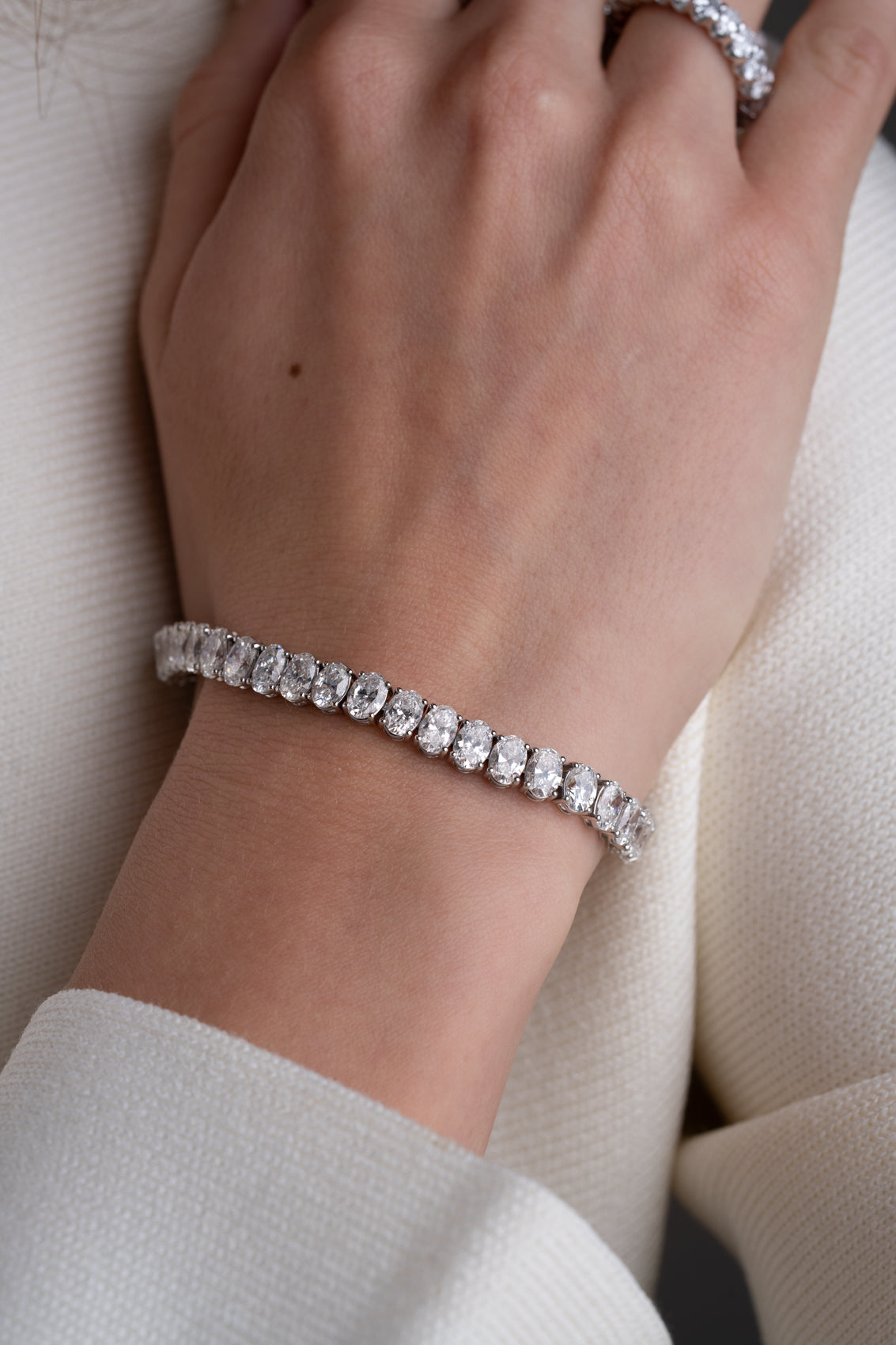 15 cttw Oval Tennis Bracelet