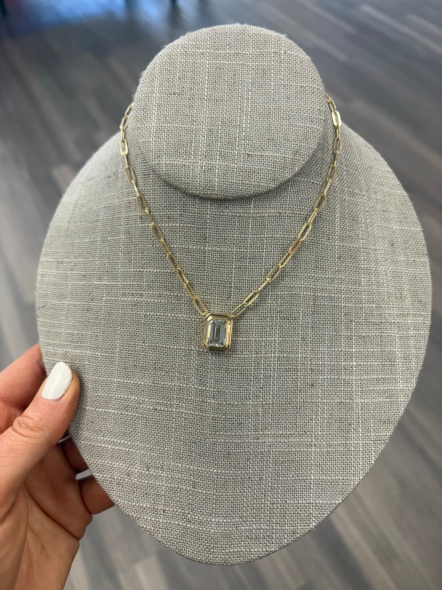 3.26 ct Emerald on Paperclip Chain