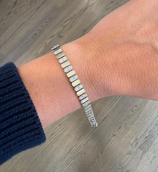 3.9 cttw Gold Bar Bracelet