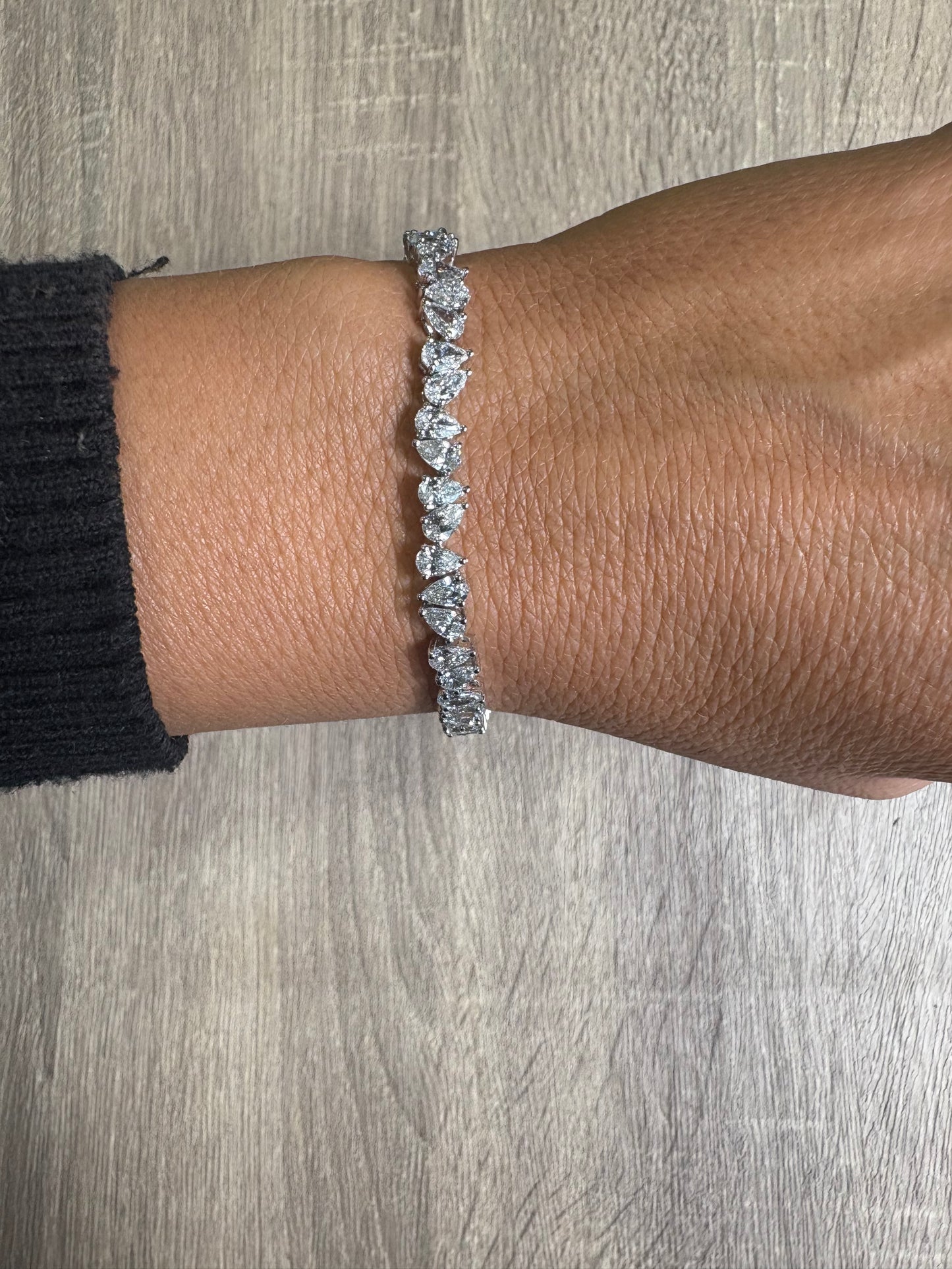 9.13 cttw Up & Down Pear Tennis Bracelet