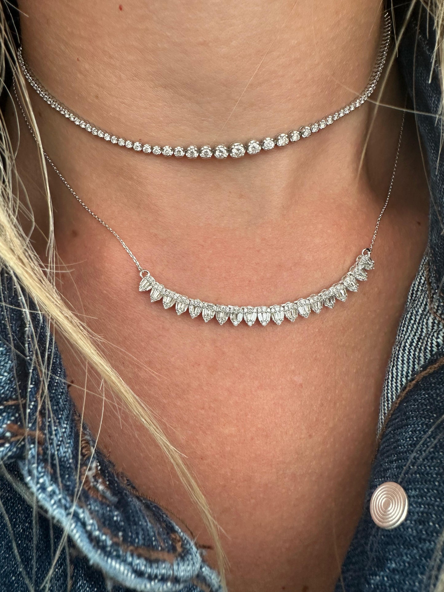 1.17 cttw natural diamond pear bar necklace