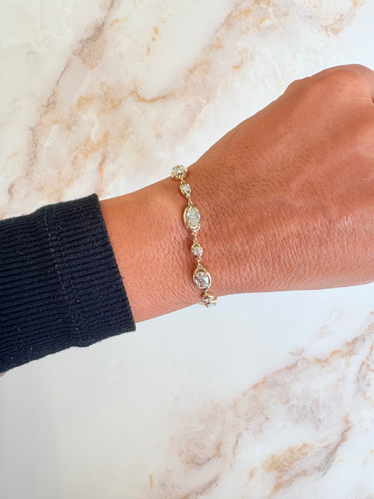 5.32 cttw bezel oval & round bracelet