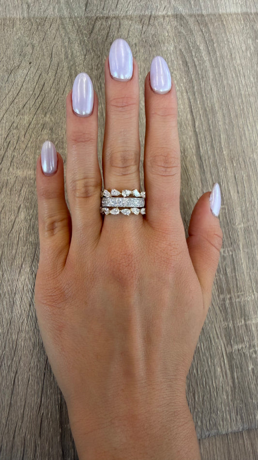 2.29 cttw triple row yellow gold ring