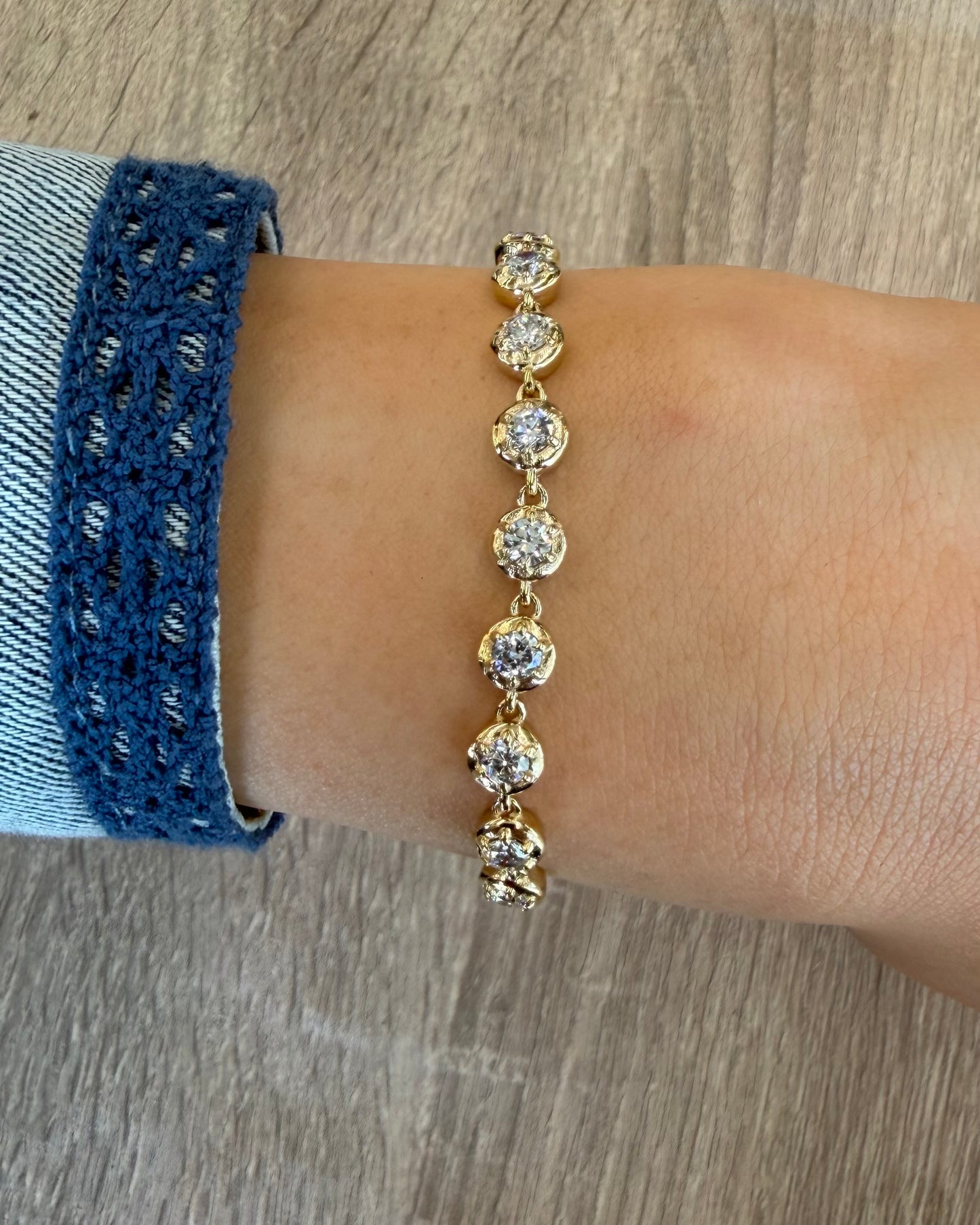 3.5 cttw round bezel bracelet