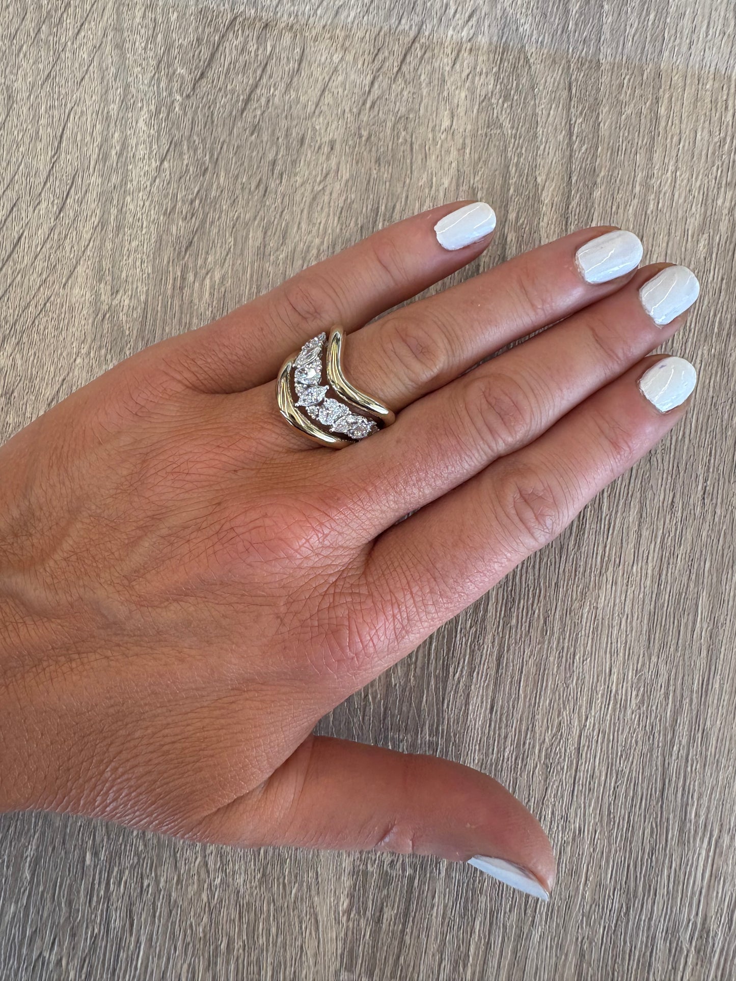 1.64 cttw 3 row wave ring