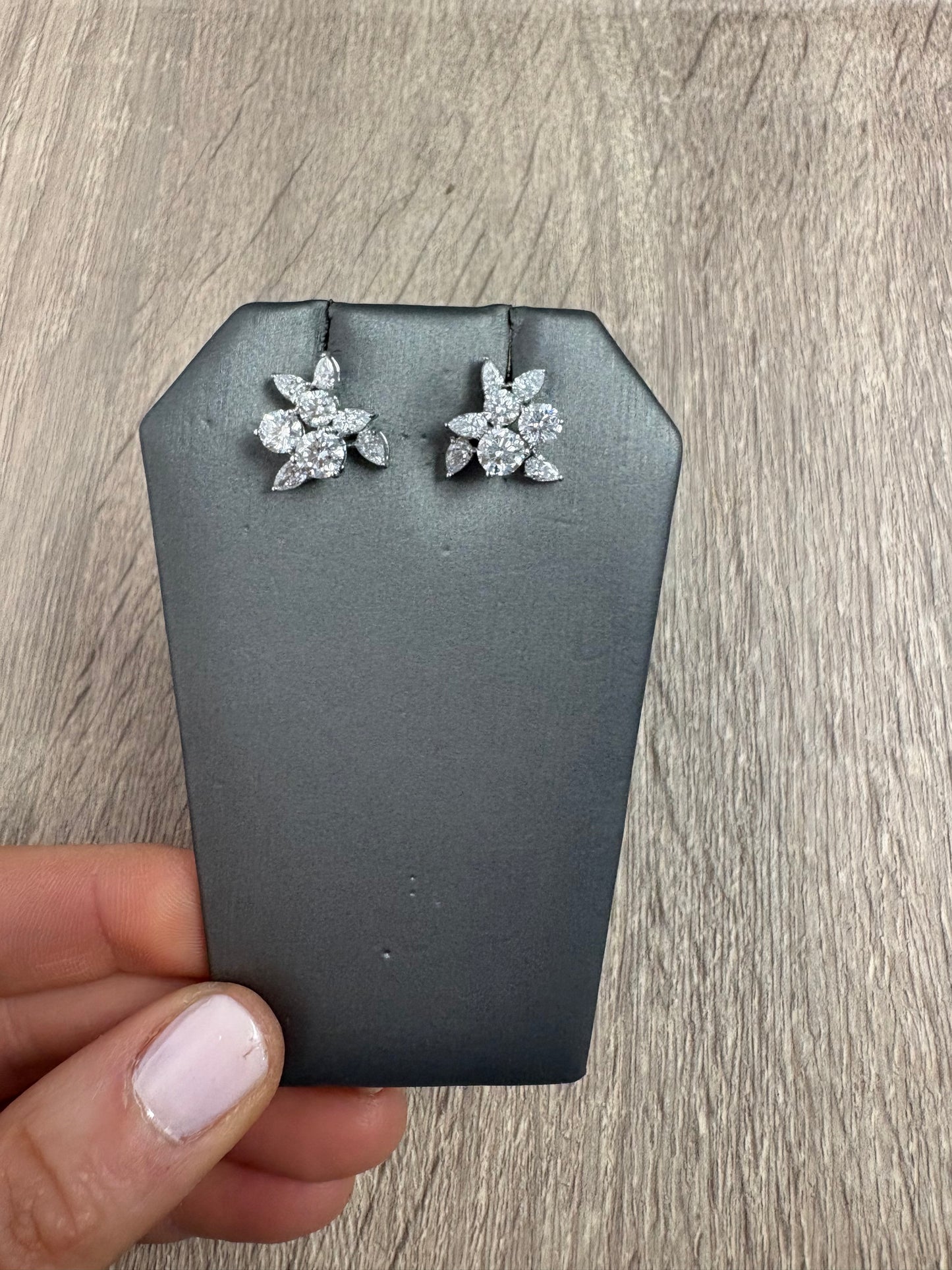 3.31 cttw cluster studs