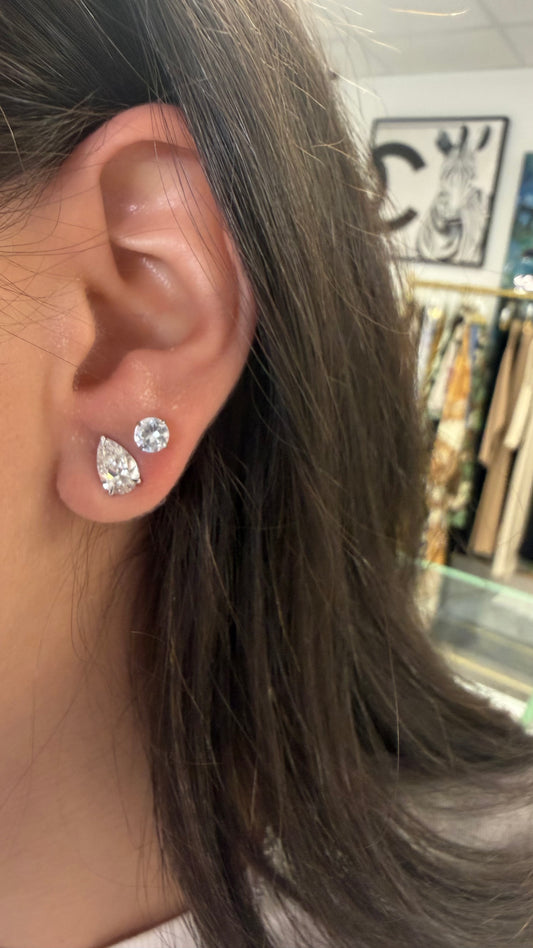 2.2 cttw pear studs