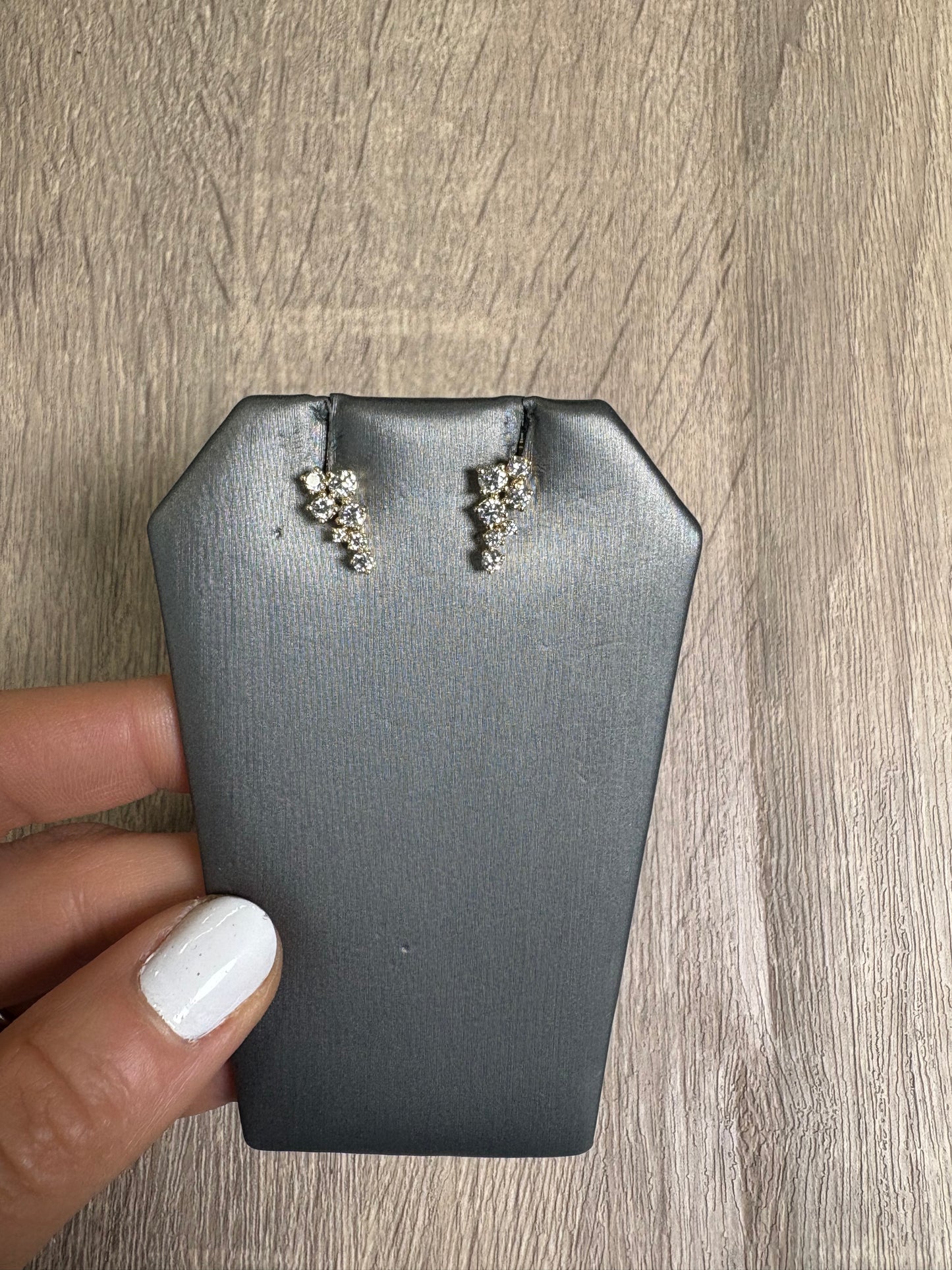 .75 cttw Yellow Gold Crawlers