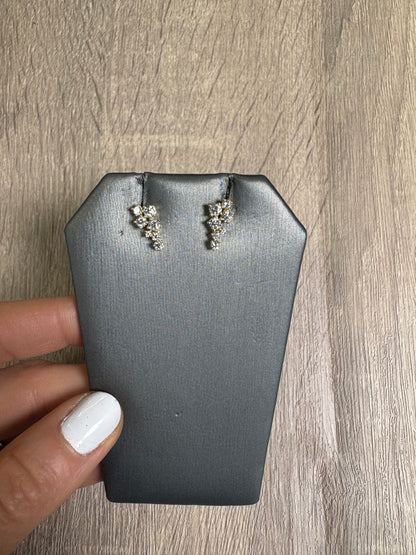 .75 cttw Yellow Gold Crawlers